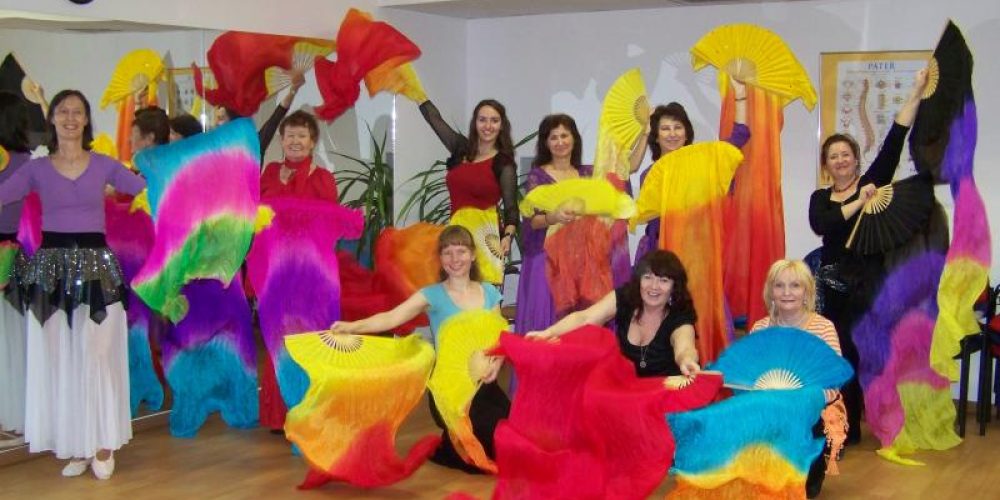 Tanec s hedvábnými vějíři seminář 2015 s Janou